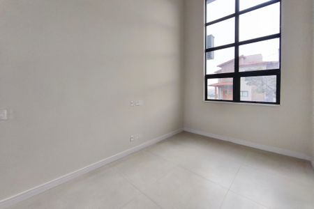 Casa de condomínio à venda com 260m², 3 quartos e 4 vagasSala de Estar