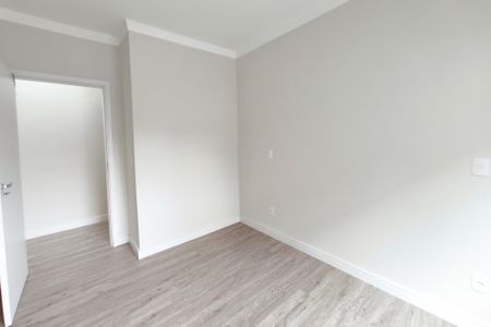 Casa de condomínio à venda com 260m², 3 quartos e 4 vagasSuíte 2