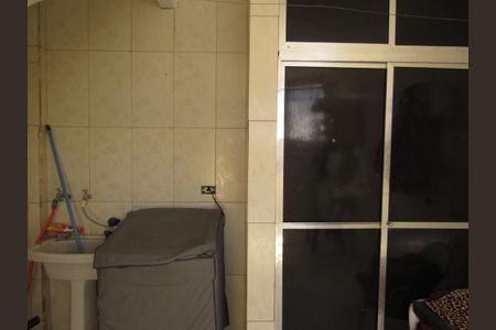 Casa à venda com 170m², 2 quartos e 1 vagaÁrea de Serviço