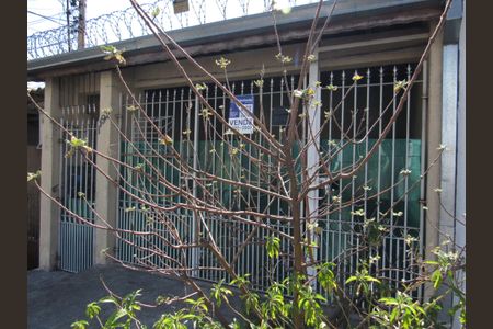 Casa à venda com 170m², 2 quartos e 1 vagaFachada