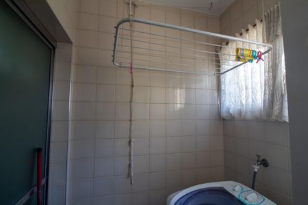 Apartamento para alugar com 75m², 2 quartos e 1 vagaÁrea de Serviço