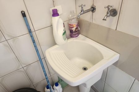 Casa à venda com 150m², 3 quartos e 2 vagas Casa à venda com 150m², 3 quartos e 2 vagasÁrea de Serviço