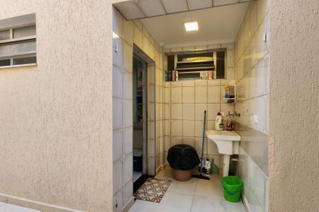 Casa à venda com 150m², 3 quartos e 2 vagas Casa à venda com 150m², 3 quartos e 2 vagasÁrea de Serviço