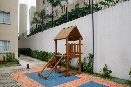 Apartamento para alugar com 43m², 2 quartos e sem vaga Apartamento para alugar com 43m², 2 quartos e sem vagaÁrea Comum - Playground