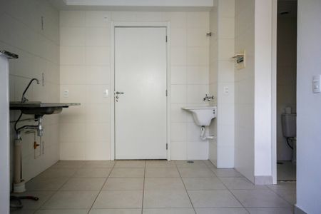 Apartamento para alugar com 43m², 2 quartos e sem vaga Apartamento para alugar com 43m², 2 quartos e sem vagaÁrea de Serviço