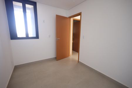 Apartamento à venda com 74m², 3 quartos e 2 vagasQuarto 2