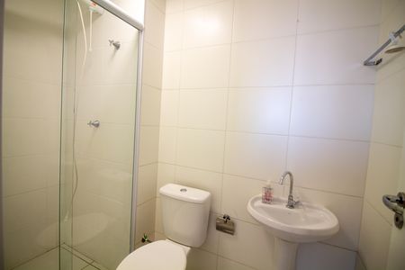 Apartamento à venda com 28m², 1 quarto e sem vaga Apartamento à venda com 28m², 1 quarto e sem vagaBanheiro da Suíte