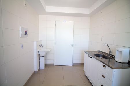 Apartamento à venda com 28m², 1 quarto e sem vaga Apartamento à venda com 28m², 1 quarto e sem vagaÁrea de Serviço