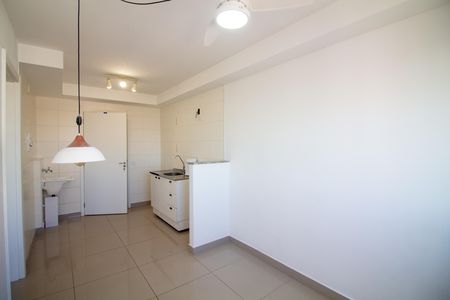 Sala de apartamento à venda com 1 quarto, 28m² em Vila das Belezas, São Paulo