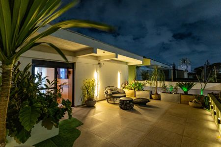 Casa à venda com 360m², 3 quartos e 3 vagas Casa à venda com 360m², 3 quartos e 3 vagasTerraço suíte 1