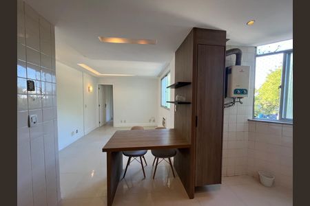 Apartamento à venda com 48m², 2 quartos e 1 vagaCozinha