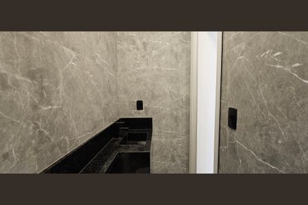 Casa à venda com 130m², 3 quartos e 2 vagas Casa à venda com 130m², 3 quartos e 2 vagasBanheiro Social