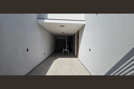 Casa à venda com 130m², 3 quartos e 2 vagas Casa à venda com 130m², 3 quartos e 2 vagasGaragem