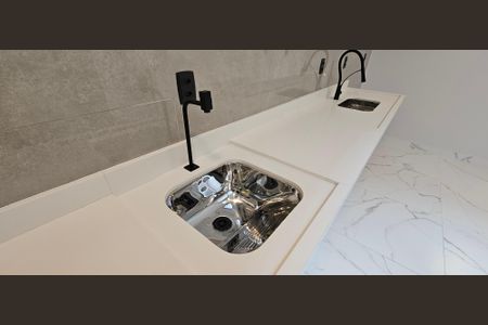 Casa à venda com 130m², 3 quartos e 2 vagas Casa à venda com 130m², 3 quartos e 2 vagasCozinha