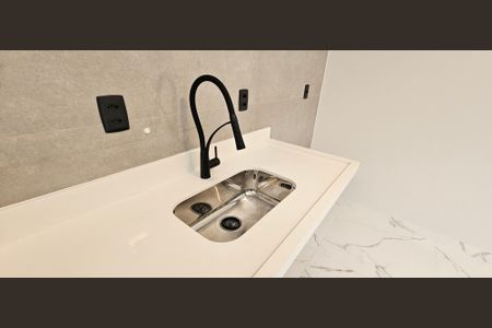 Casa à venda com 130m², 3 quartos e 2 vagas Casa à venda com 130m², 3 quartos e 2 vagasCozinha