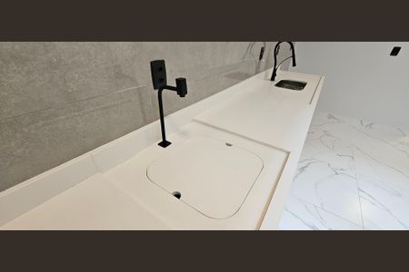 Casa à venda com 130m², 3 quartos e 2 vagas Casa à venda com 130m², 3 quartos e 2 vagasCozinha