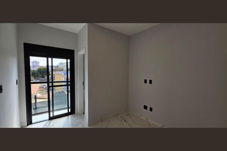 Casa à venda com 130m², 3 quartos e 2 vagas Casa à venda com 130m², 3 quartos e 2 vagasQuarto