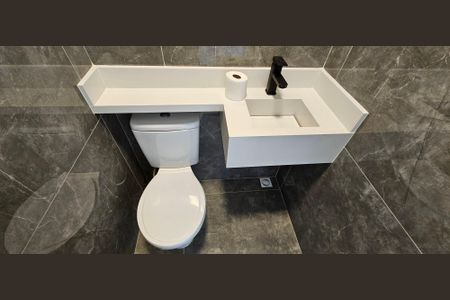 Casa à venda com 130m², 3 quartos e 2 vagas Casa à venda com 130m², 3 quartos e 2 vagasLavabo da Sala