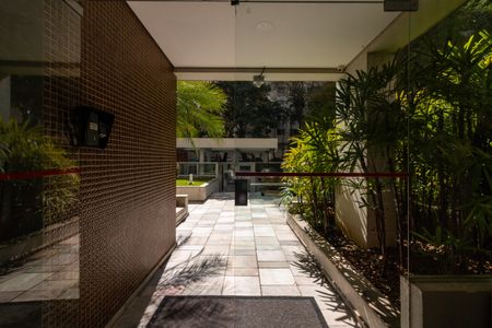 Apartamento para alugar com 146m², 3 quartos e 3 vagas Apartamento para alugar com 146m², 3 quartos e 3 vagasHall Social