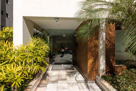 Apartamento para alugar com 146m², 3 quartos e 3 vagas Apartamento para alugar com 146m², 3 quartos e 3 vagasEntrada