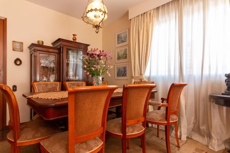 Apartamento para alugar com 146m², 3 quartos e 3 vagas Apartamento para alugar com 146m², 3 quartos e 3 vagasSala de Jantar