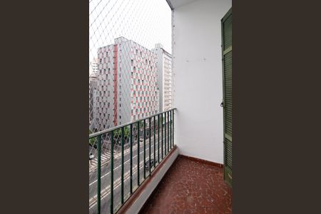 Apartamento à venda com 114m², 2 quartos e sem vaga Apartamento à venda com 114m², 2 quartos e sem vagaQuarto 1 Sacada