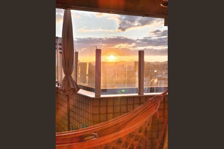 Apartamento à venda com 185m², 4 quartos e 2 vagasVista