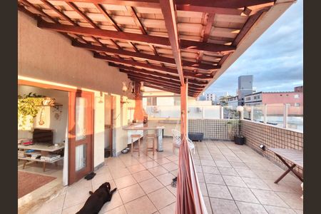 Apartamento à venda com 185m², 4 quartos e 2 vagasCobertura