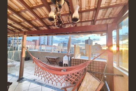 Apartamento à venda com 185m², 4 quartos e 2 vagasCobertura