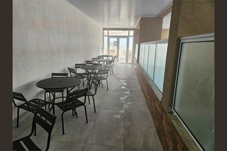 Apartamento à venda com 105m², 2 quartos e 3 vagas