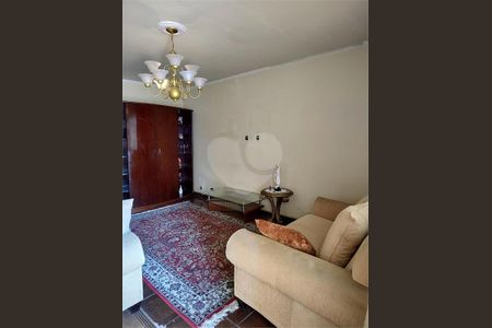 Casa à venda com 3 quartos, 260m² em Vila Carrão, São Paulo