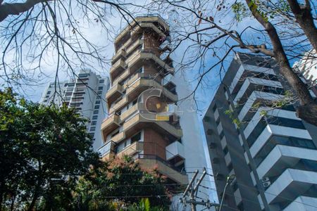 Apartamento à venda com 179m², 4 quartos e 3 vagas