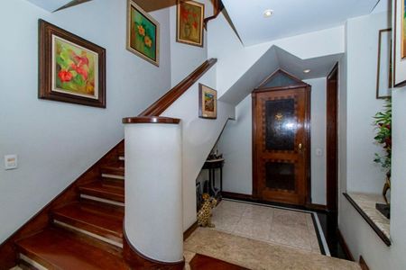 Apartamento à venda com 179m², 4 quartos e 3 vagas