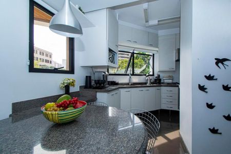 Apartamento à venda com 179m², 4 quartos e 3 vagas