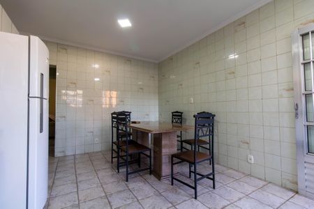 Casa para alugar com 250m², 2 quartos e 7 vagas Casa para alugar com 250m², 2 quartos e 7 vagasCozinha