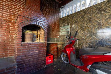 Casa para alugar com 250m², 2 quartos e 7 vagas Casa para alugar com 250m², 2 quartos e 7 vagasGaragem 2