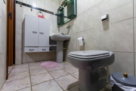 Casa para alugar com 250m², 2 quartos e 7 vagas Casa para alugar com 250m², 2 quartos e 7 vagasBanheiro 1