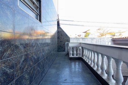 Casa para alugar com 250m², 2 quartos e 7 vagas Casa para alugar com 250m², 2 quartos e 7 vagasQuintal