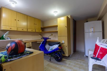 Casa para alugar com 250m², 2 quartos e 7 vagas Casa para alugar com 250m², 2 quartos e 7 vagasEscritório