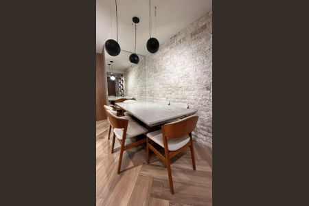 Apartamento à venda com 75m², 1 quarto e 1 vaga Apartamento à venda com 75m², 1 quarto e 1 vagaSala de Jantar