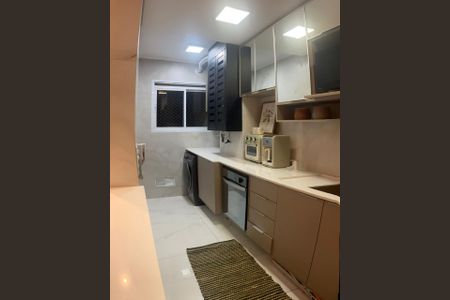 Lavanderia de apartamento à venda com 2 quartos, 66m² em Jardim Flor da Montanha, Guarulhos