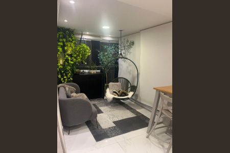 Apartamento à venda com 66m², 2 quartos e 1 vagavaranda