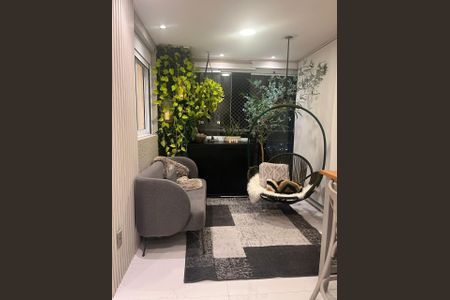 Apartamento à venda com 66m², 2 quartos e 1 vagavaranda