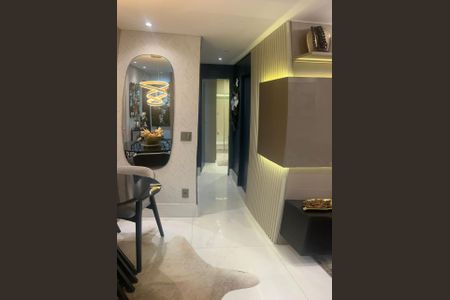 Apartamento à venda com 66m², 2 quartos e 1 vagaCorredor