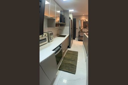 Cozinha de apartamento à venda com 2 quartos, 66m² em Jardim Flor da Montanha, Guarulhos