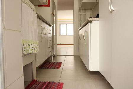 Apartamento à venda com 95m², 2 quartos e 2 vagasCozinha