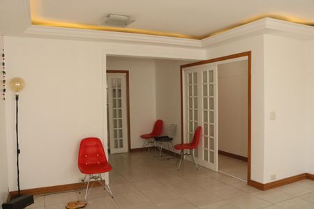 Apartamento à venda com 95m², 2 quartos e 2 vagasSala