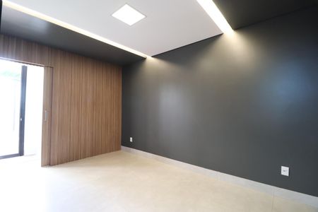 Sala de casa de condomínio para alugar com 4 quartos, 270m² em Granja Marileusa, Uberlândia