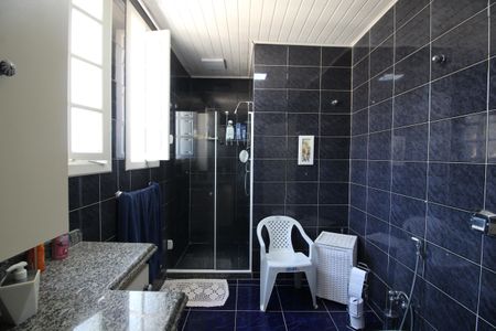 Casa de condomínio à venda com 600m², 3 quartos e 4 vagasBanheiro Social