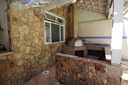 Casa de condomínio à venda com 600m², 3 quartos e 4 vagasÁrea comum